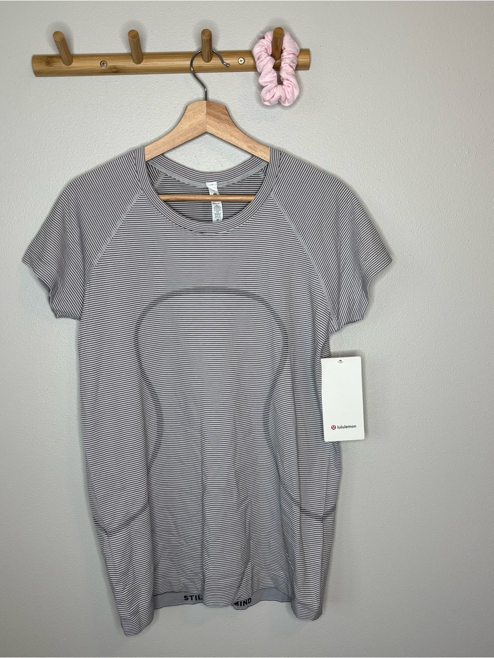 NWT Lululemon Swiftly Tee 12